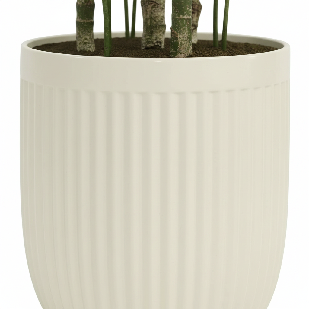 Close-up detail - ribbed pot