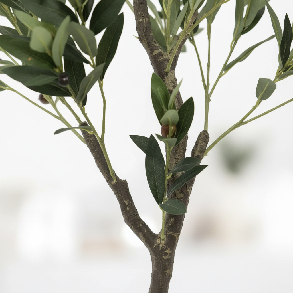 Close-up detail - trunk